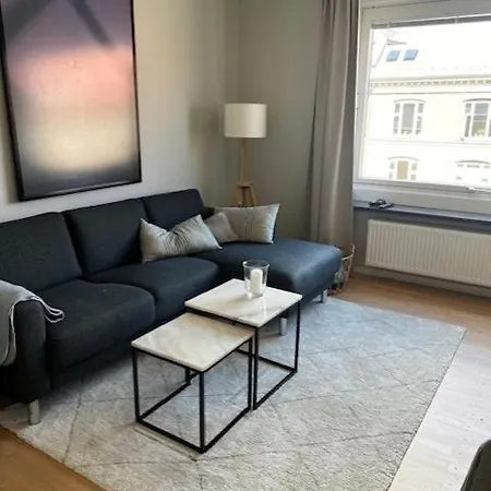 Elegant Retreat In The Heart Of Frederiksberg *